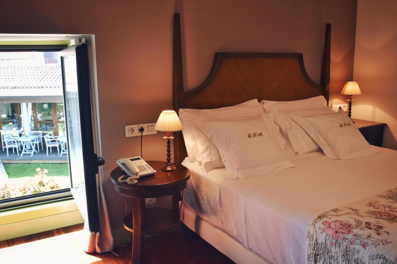 Quinta De San Amaro Rias Baixas Hotel Meano ภายนอก รูปภาพ
